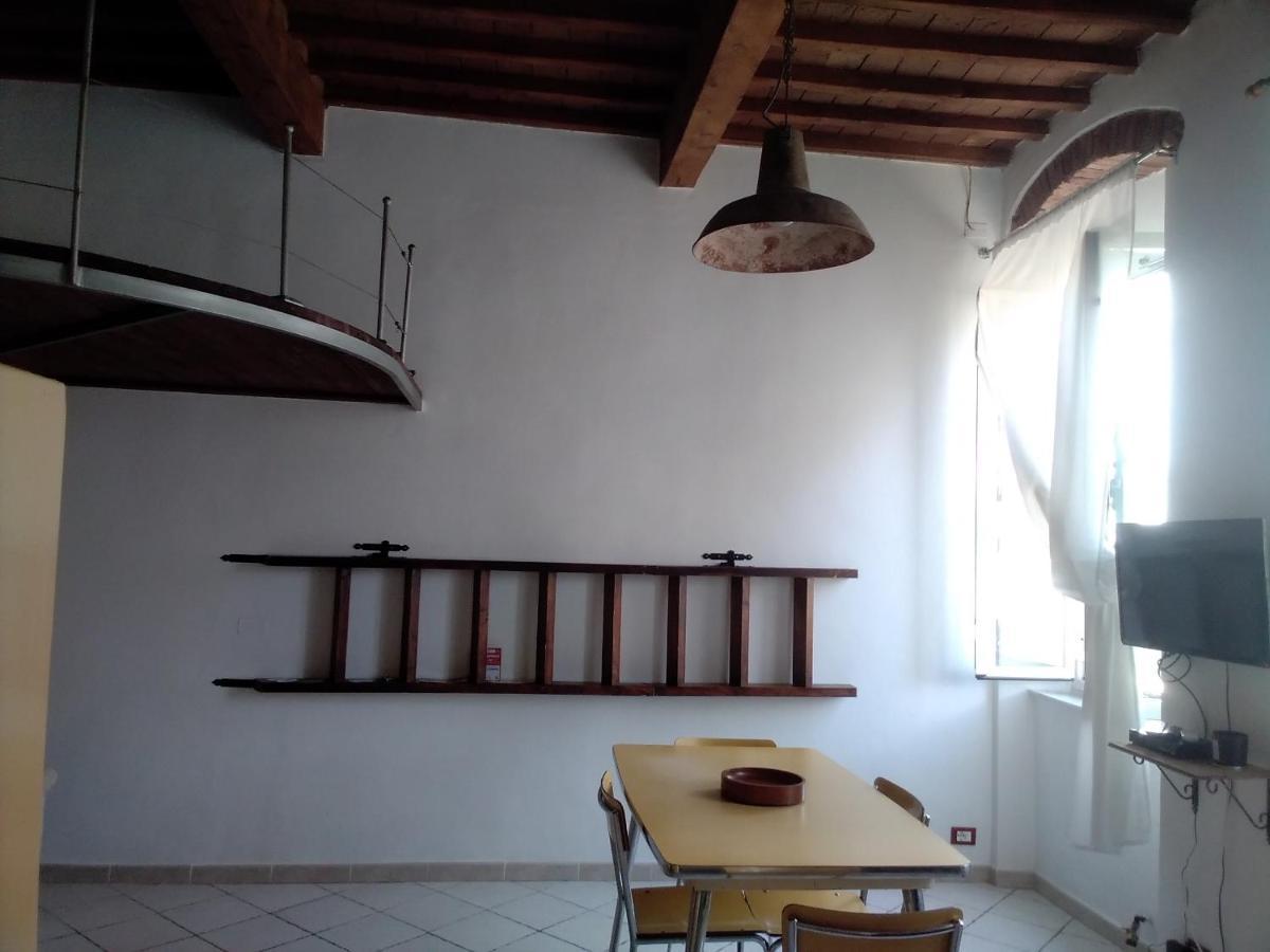 Casina Del Porto Villa Livorno Exteriör bild